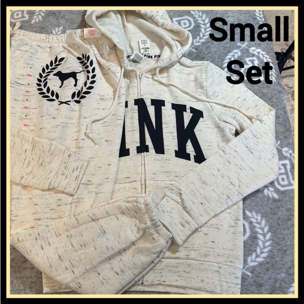 NWT VS PINK RARE SET